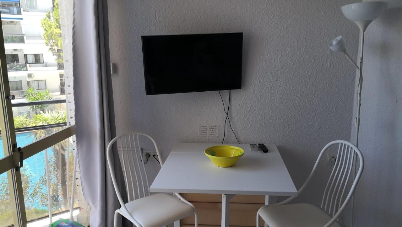Skol 103A By Completely Marbella Apartment Bagian luar foto
